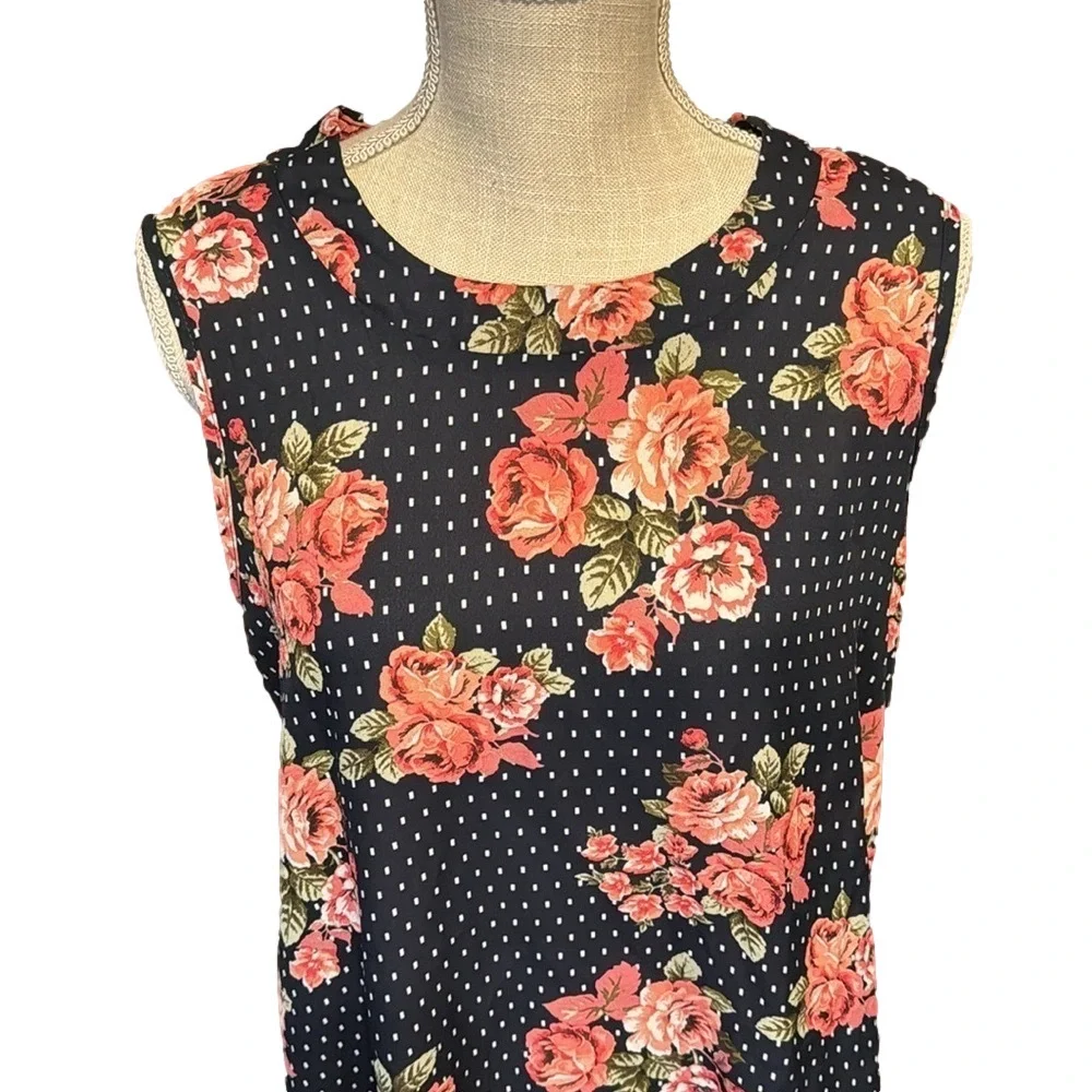 Tiffany & Grey Sleeveless Lightweight Floral Blouse Size LP - Picture 3 of 4